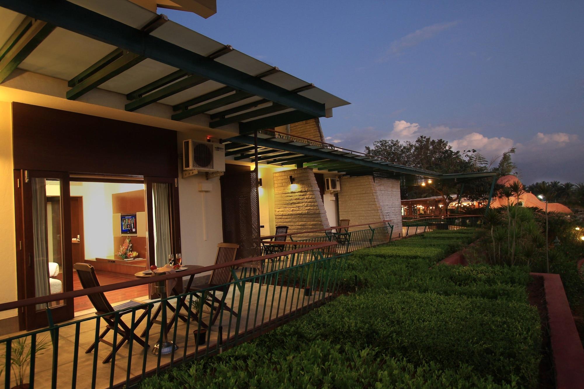 Silent Shores Resort & Spa Mysore Exterior foto