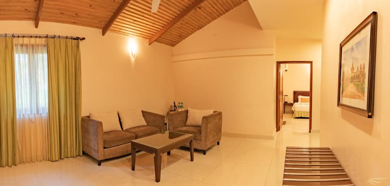 Silent Shores Resort & Spa Mysore Exterior foto